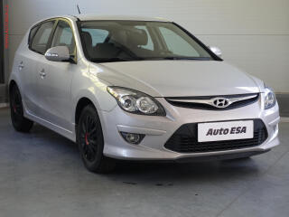 Hyundai i30 1.4i, 2.maj,�R, AC, temp