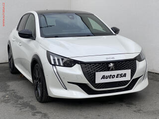Peugeot 208 1.2PT, GT, AT, navi, LED