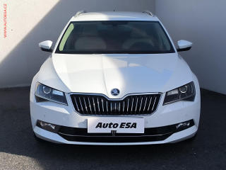Škoda Superb (2019) 1.8 TSi, ČR, L&K, DSG, xenon - náhled 2
