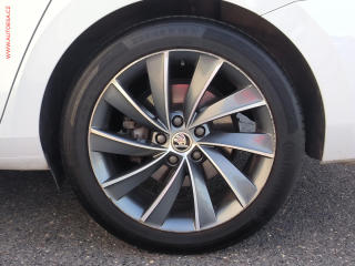Škoda Superb (2019) 1.8 TSi, ČR, L&K, DSG, xenon - náhled 30