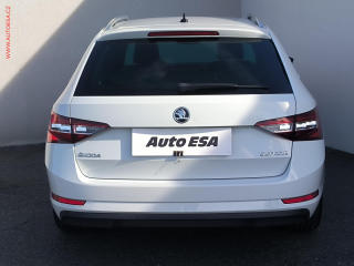 Škoda Superb (2019) 1.8 TSi, ČR, L&K, DSG, xenon - náhled 5