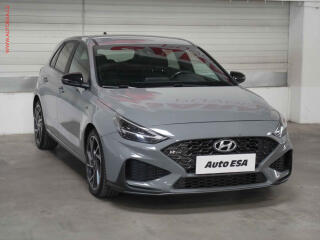Hyundai i30 1.6CRDi, 2.maj,�R, LED