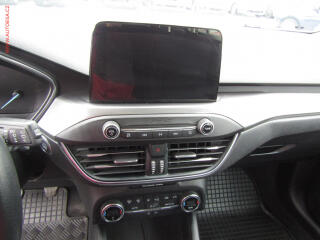 Ford Focus (2019) 2.0 TDCi, ČR, Navi, AC - náhled 14