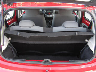 Volkswagen Polo (2005) 1.4d, AC, park.asist - náhled 7