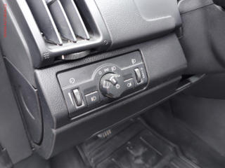 Land Rover Freelander (2008) 2.2 TD4 4x4, AC, TZ, kůže - náhled 16
