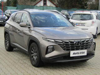 Hyundai Tucson 1.6CRDi, 1.maj,�R, LED, navi