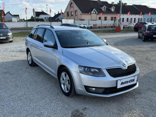 �koda Octavia 1.6TDi, 1.maj,�R, Bixen, AC