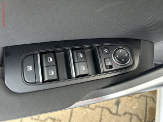 Kia Ceed (2023) 1.5 T-GDi SW, 1.maj,ČR, TOP - náhled 14