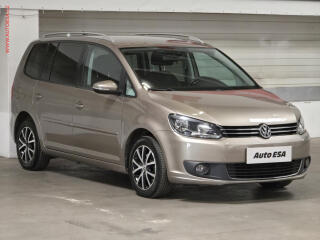 Volkswagen Touran 1.6 TDi, Navi, AC, park.�idla