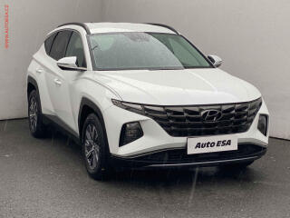 Hyundai Tucson 1.6T-GDi, �R, AC, temp.