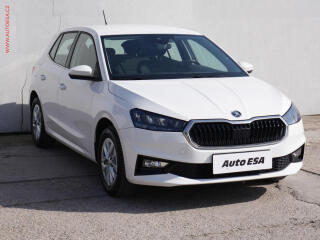 �koda Fabia 1.0TSi, 2.maj,�R, LED, park