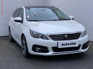 Peugeot 308 1.5 HDi, navi, panorama