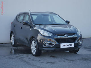 Hyundai ix35 2.0 CRDi, AC, temp, tan