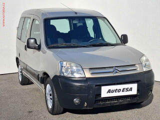 Citro�n Berlingo 1.6i, 2.maj,�R, AC, TZ
