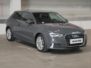 Audi A3 2.0 TDi quattro, LED, navi