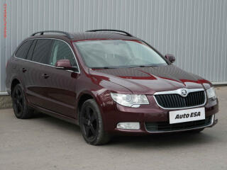 �koda Superb 2.0TDi, �R, Xenon
