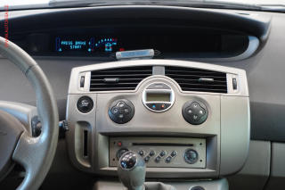Renault Grand Scénic (2004) 2.0i, ČR, AC, park.čidla - náhled 9