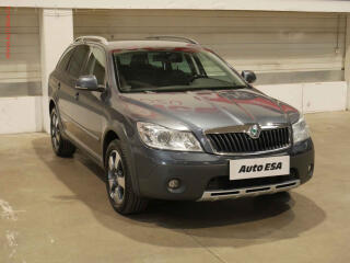 �koda Octavia 2.0TDi 4x4, Bixen, navi