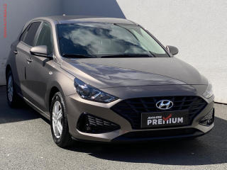 Hyundai i30 1.5TGDi, 1.maj,R, servis