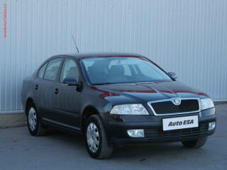 �koda Octavia 1.6 MPi, �R, AC, ta�n�