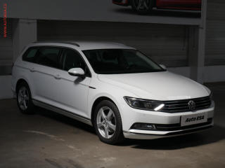 Volkswagen Passat 2.0 TDi 4x4, R, autoAC