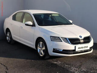 �koda Octavia 1.6 TDi, �R, LED, navi