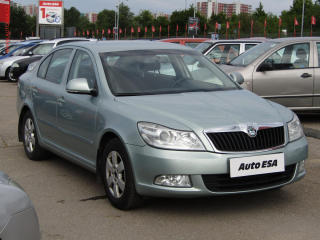 koda Octavia 1.6i, AC