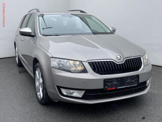 �koda Octavia 2.0 TDi, Elegance, +kola