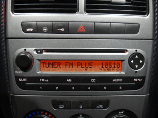 Fiat Punto (2009) 1.2i, AC - náhled 13