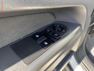 Renault Clio (2014) 0.9 TCe, 1.maj,ČR, AC, navi - náhled 13