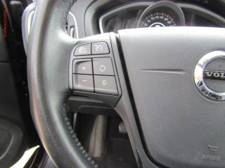 Volvo V40 (2016) 2.0D, AC, temp - náhled 14