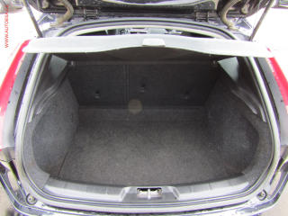 Volvo V40 (2016) 2.0D, AC, temp - náhled 7