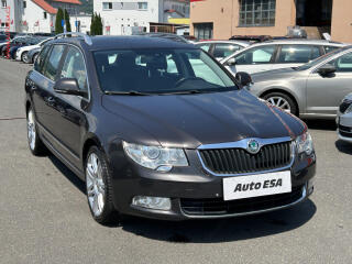 �koda Superb 2.0 TDi, DSG, navi