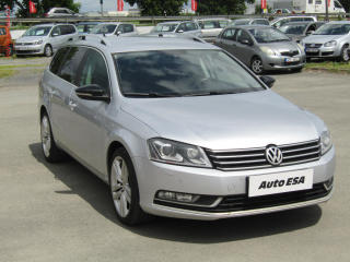 Volkswagen Passat 2.0TDi, DSG, navi, bixen