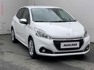 Peugeot 208 1.2PT, Signature