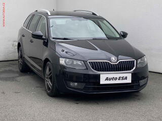 �koda Octavia 1.6TDi, Style, bixen, navi