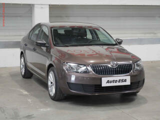 �koda Octavia 1.2 TSi, 2.maj,�R, AC