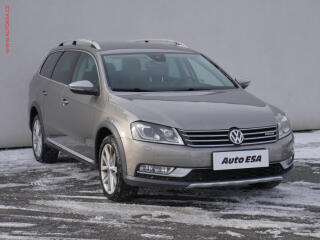 Volkswagen Passat 2.0 TDi 4x4, �R, DSG, k��e