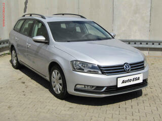 Volkswagen Passat 1.6 TDi, AC, tempo, park