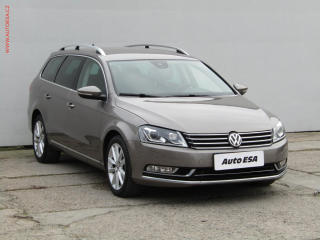 Volkswagen Passat 2.0TDi 4x4, R, DSG, xenon