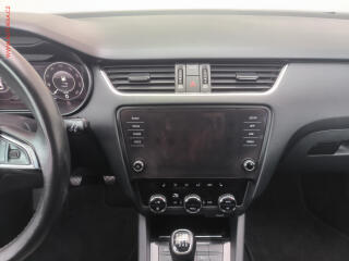 Škoda Octavia (2020) 2.0TDi, Style, LED, +pneu - náhled 10