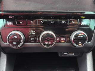 Škoda Octavia (2020) 2.0TDi, Style, LED, +pneu - náhled 17