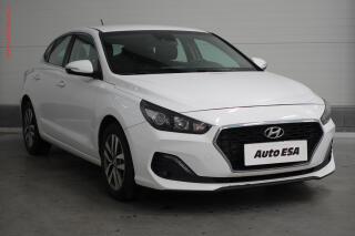 Hyundai i30 1.6CRDi Fastback, �R