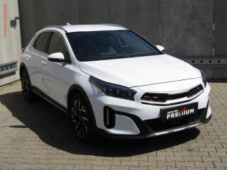 Kia XCeed 1.5 TGDi, �R, AT, navi