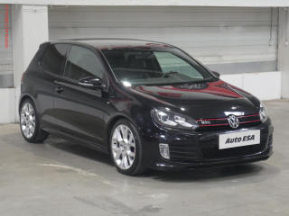 Volkswagen Golf 2.0TSi, DSG, xenon, ke
