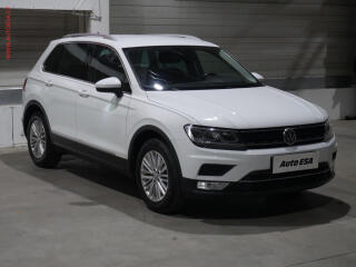 Volkswagen Tiguan 2.0TDI, �R, navi, LED, autoAC