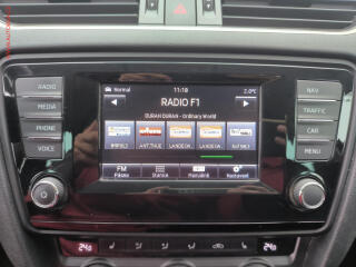 Škoda Octavia (2014) 1.8 TSi, Elegance - náhled 11