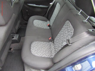 Škoda Fabia (2005) 1.4i - náhled 10