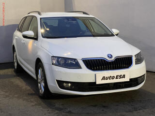 koda Octavia 2.0TDi, Sport, bixen, navi,