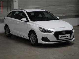 Hyundai i30 1.6, �R, AC, temp